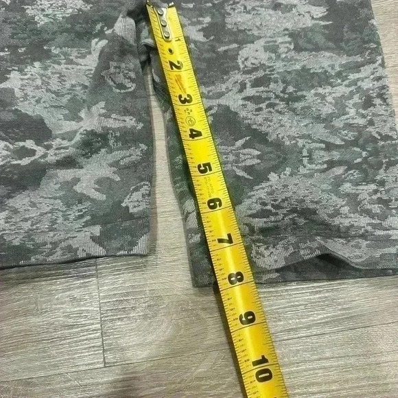 Womens Best biker shorts size small - Picture 3 of 4